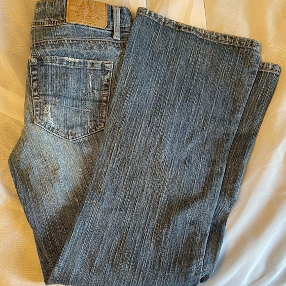 American Eagle Jeans Women 10 Short Flare Artist  Boho Distressed AE - Picture 1 of 8